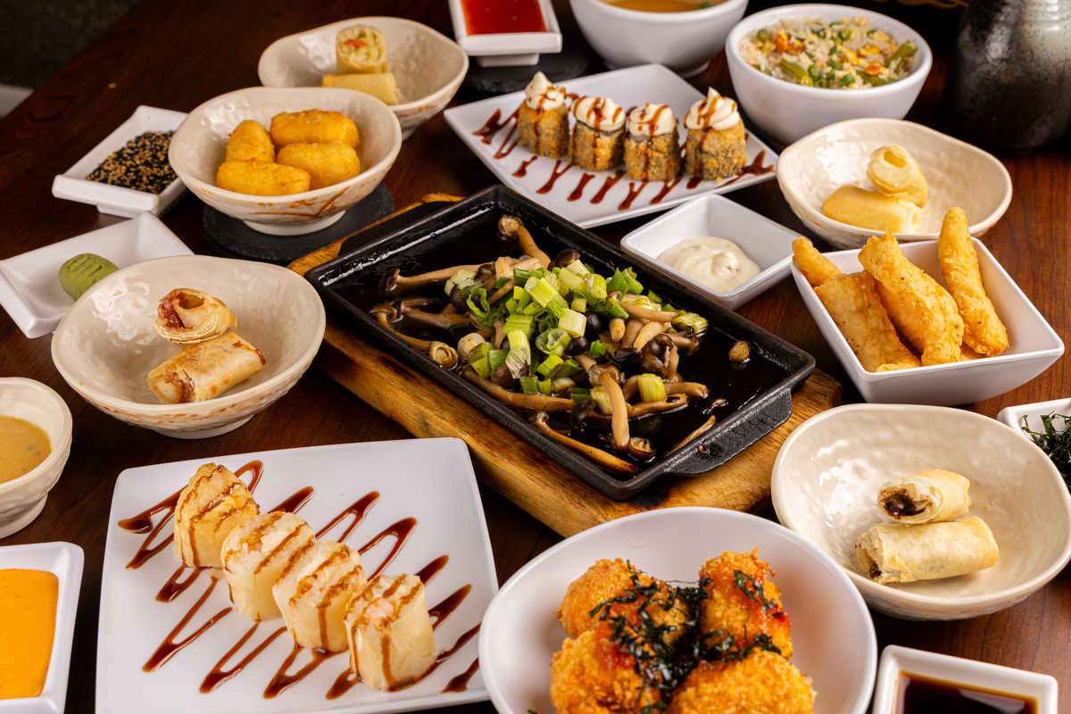 Fresh sushi rolls with tropical toppings at KingdomSushi Florida
