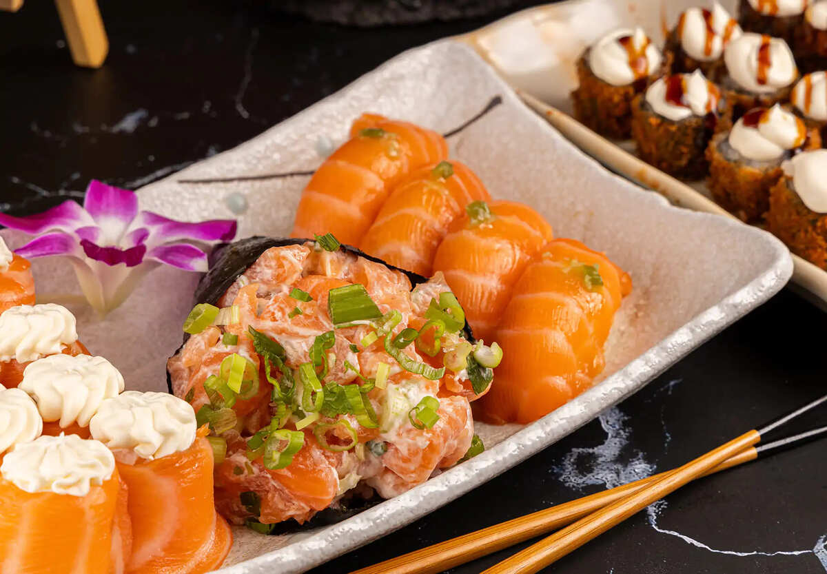 Sushi Restaurants Near Me | Kingdom Sushi Florida Chinese food with sushi near me